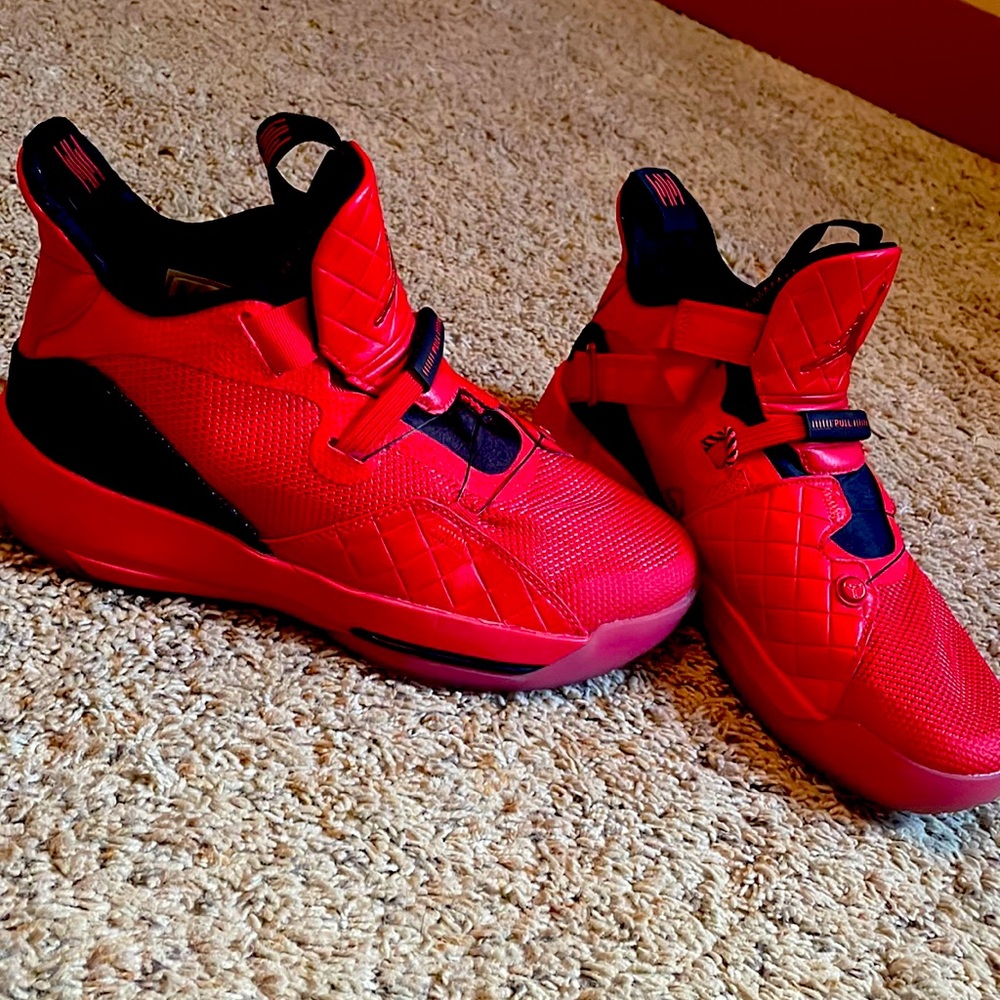 Nike Air Jordan XXXIII